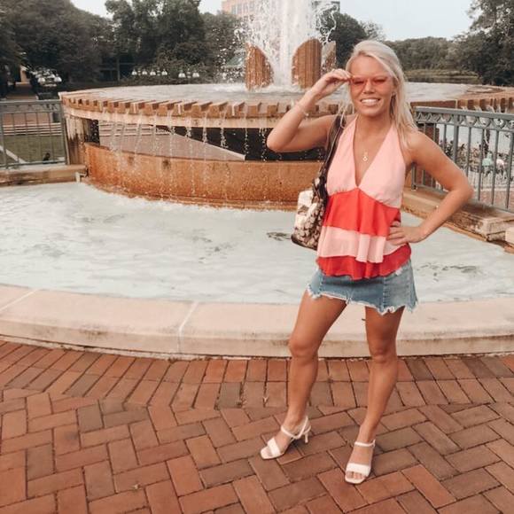 Profile Picture of Julie anna Engelbrecht (@jbrecht14) on Poshmark