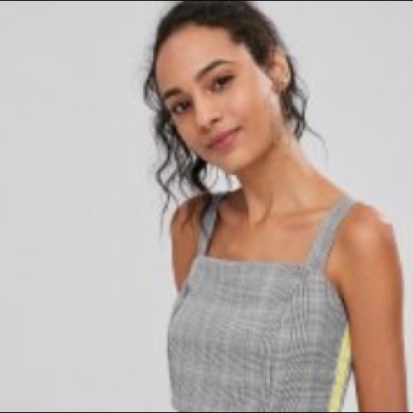 Profile Picture of London Perry (@londonperry3) on Poshmark