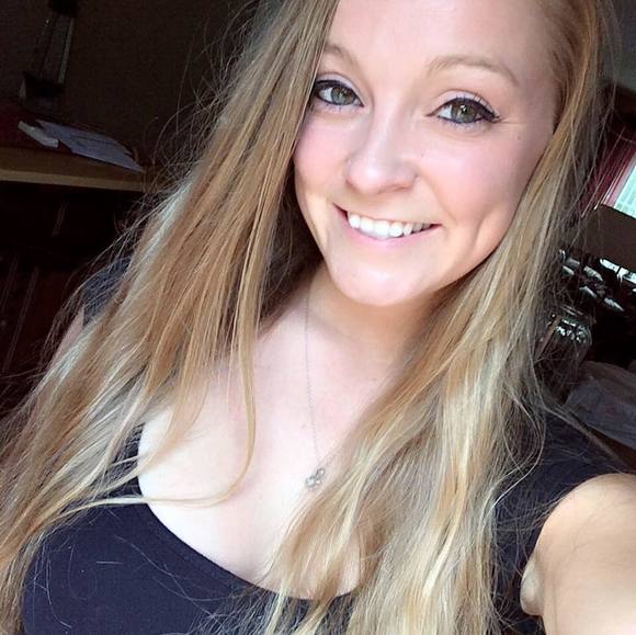 Profile Picture of Morgan Landry (@mrgnlandry829) on Poshmark