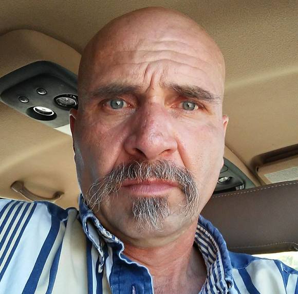 Profile Picture of Robert Heinze (@iampolloloco65) on Poshmark