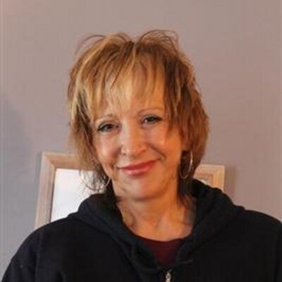 Profile Picture of Robyn Hatch (@robynspace) on Twitter