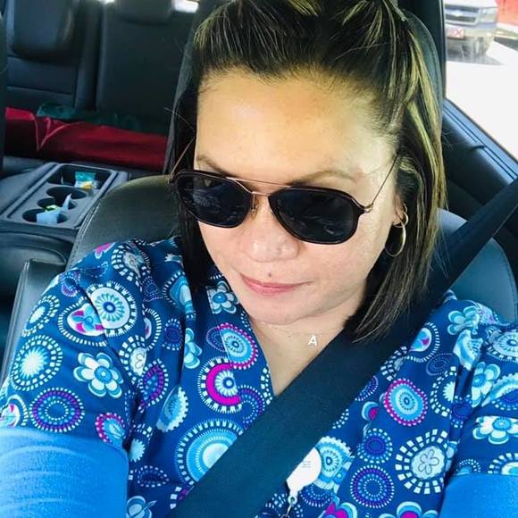 Profile Picture of Arlie Brophy (@aab1976) on Poshmark