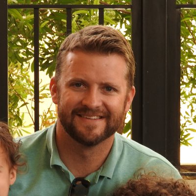 Profile Picture of James Glaze (@GLazy15) on Twitter