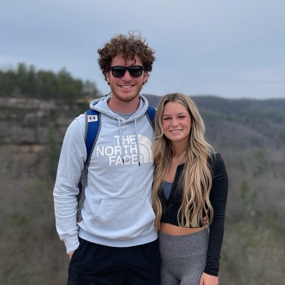 Jay Starnes - Poshmark Profile Picture of Jay Starnes (@jaystarnes44) on Poshmark