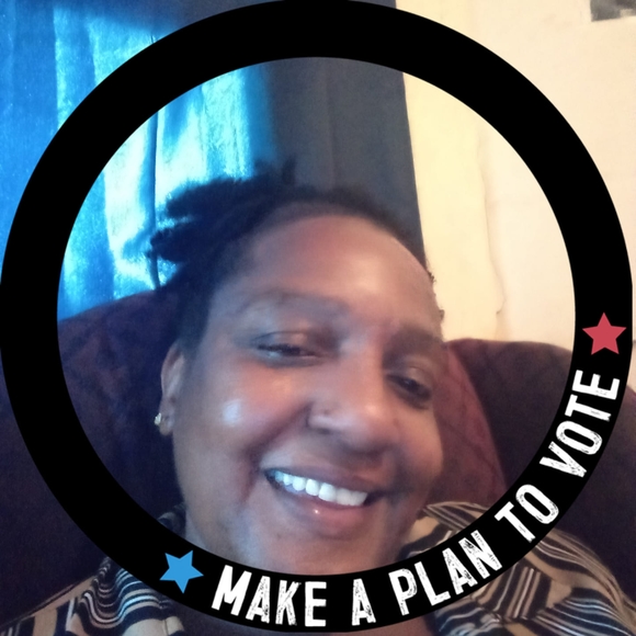 Profile Picture of Monica Knowling (@knowlingmonica) on Poshmark