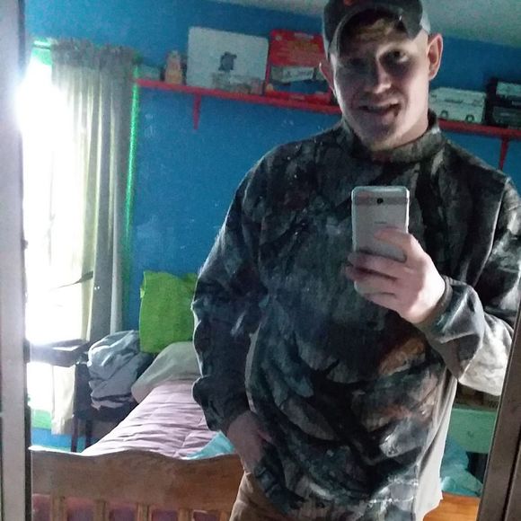 Profile Picture of Daton Dunwoody (@datondunwoody) on Poshmark