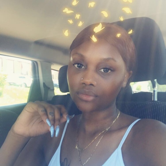 Profile Picture of Bianca Alexander (@chiissyyx) on Poshmark