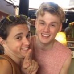 Profile Picture of Chay (@fistvamps) on Twitter