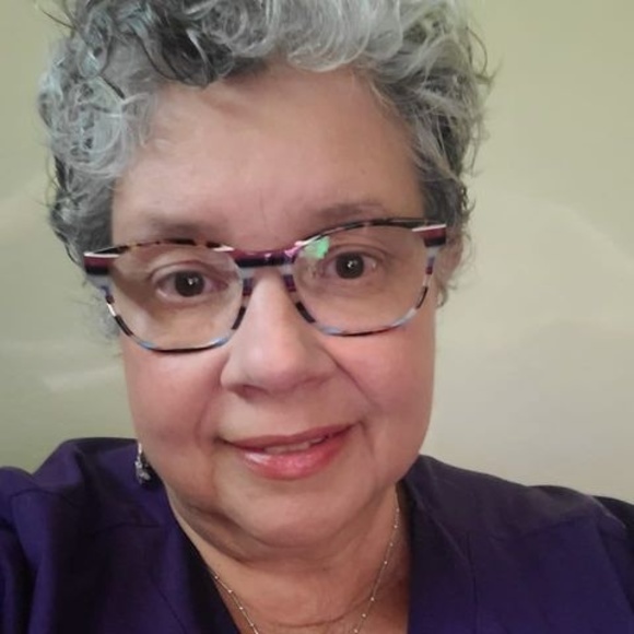 Profile Picture of Janine Bachelier (@casadejan59) on Poshmark