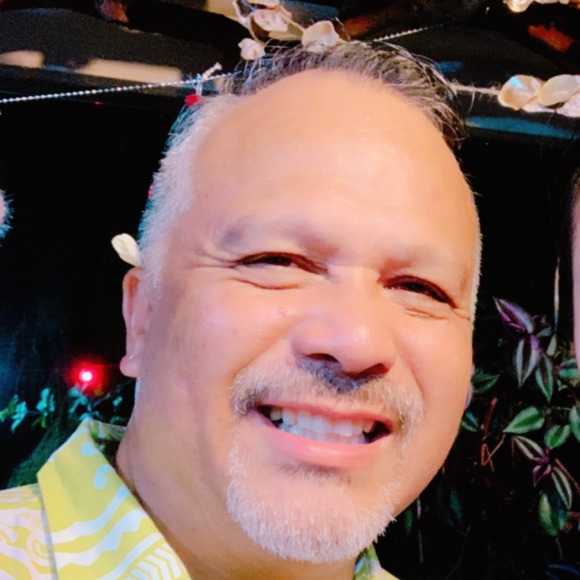 Profile Picture of Weldon Kekauoha (@weldonkekauoha) on Poshmark
