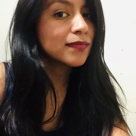 Mendoza Araceli - Poshmark Profile Picture of Mendoza Araceli (@mendoza_araceli) on Poshmark