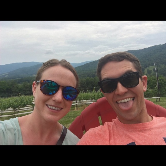 Profile Picture of Ginger Hoyt (@gingerhoyt) on Poshmark