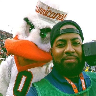 Profile Picture of Andrew Suarez (@DeucesCincoFLY) on Twitter