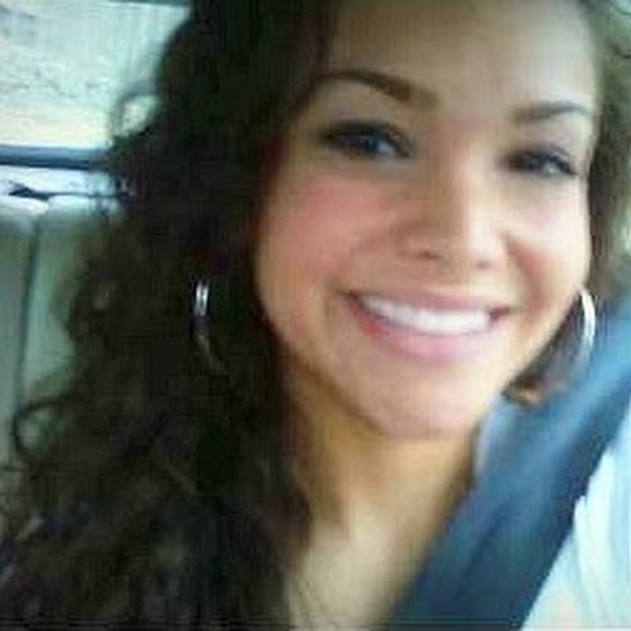 Profile Picture of Jill Interlandi (@jillinterlandi) on Poshmark