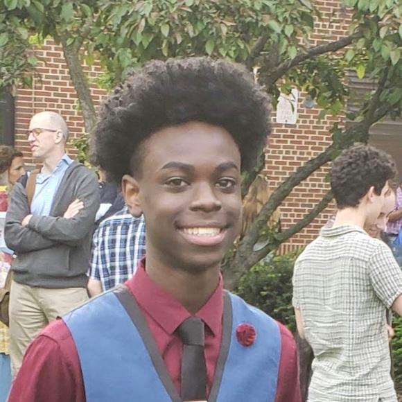 Profile Picture of Jahvar Quire (@joquire) on Poshmark