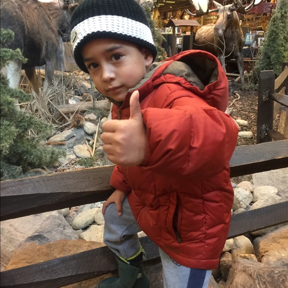 Profile Picture of Julio Portillo (@lechuza79) on Poshmark