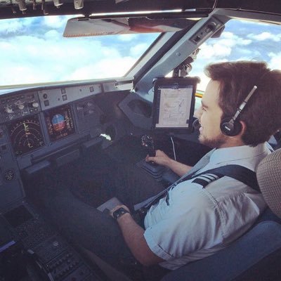 Profile Picture of Paul Castro (@polcastro22) on Twitter