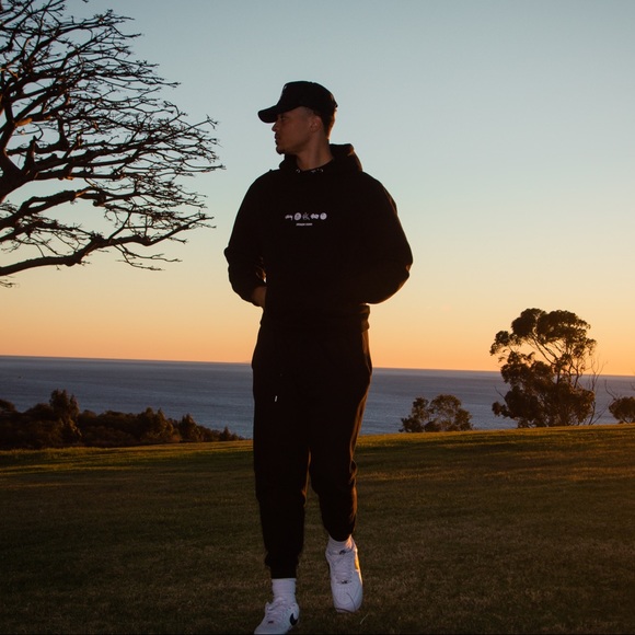 Profile Picture of Chris Freeze (@chris_freeze) on Poshmark