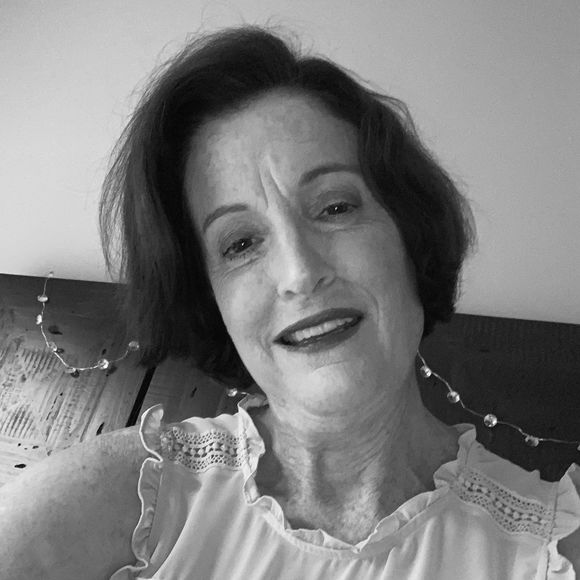 Profile Picture of Cathy Mccall (@cathymccall) on Poshmark