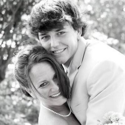 Profile Picture of Lisa Spell Wells (@lspellwells) on Twitter