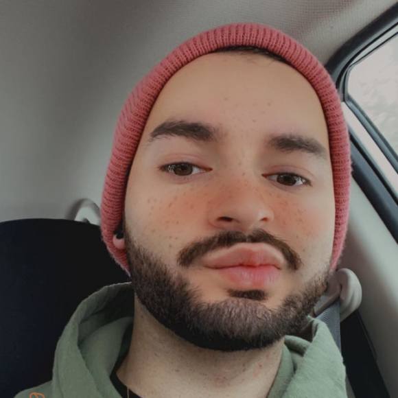 Profile Picture of Corey Lucchese (@corelucc) on Poshmark