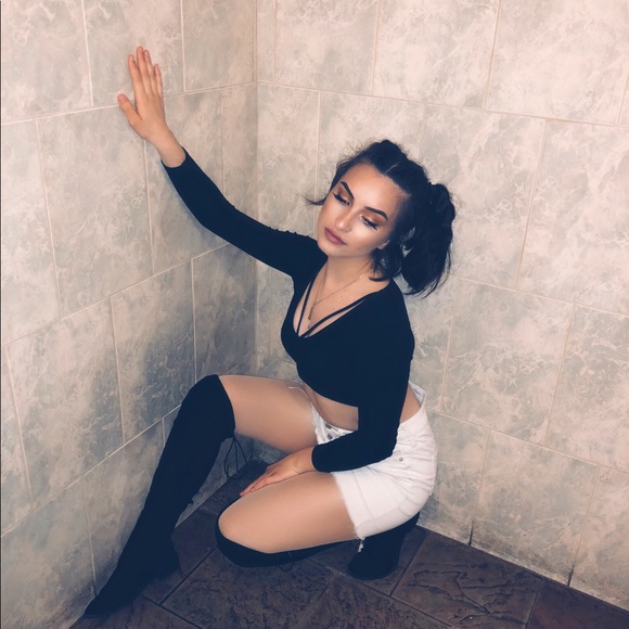 Profile Picture of Soledad Fernandez (@latinagang77) on Poshmark