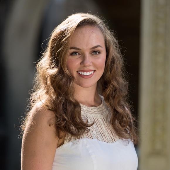 Profile Picture of Maggie Cooner (@maggiecooner) on Poshmark
