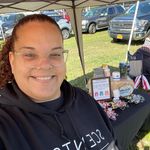 Profile Picture of Lisa Fulmer (@allaboutthescentwithlisa) on Instagram