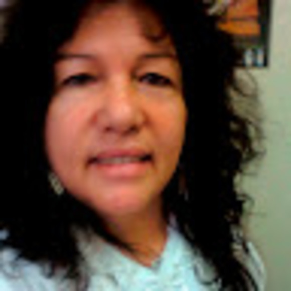 Profile Picture of Maria rosa Bertolo (@mchanteng) on Poshmark