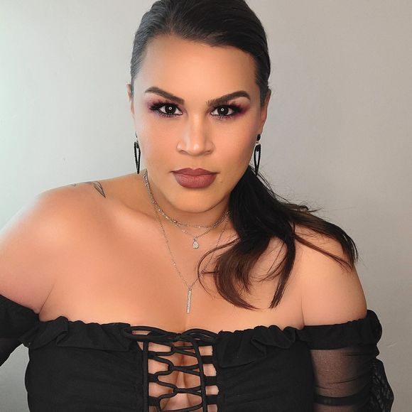 Profile Picture of Genefer Morrison (@geneferm) on Poshmark