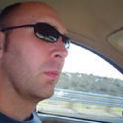 Profile Picture of Aaron Flett (@riggsisfunny) on Twitter