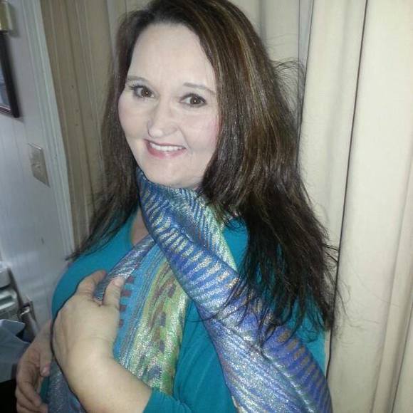 Profile Picture of Melissa Cleveland (@liscleve1966) on Poshmark