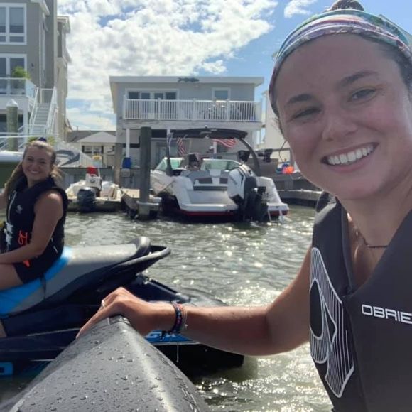 Profile Picture of Taylor Brownfield (@taylorschmaylor) on Poshmark