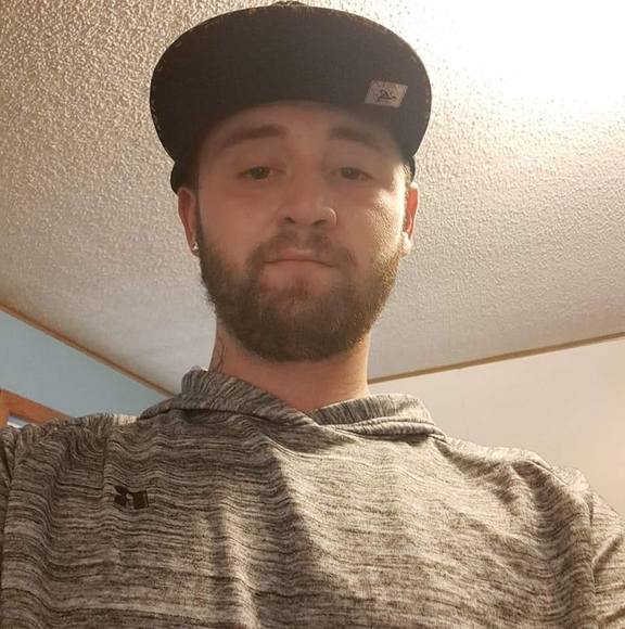 Profile Picture of Rylan Bivens (@bivensrylan) on Poshmark