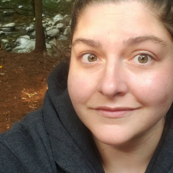 Emily Gucciardo - Poshmark Profile Picture of Emily Gucciardo (@egucciardo) on Poshmark