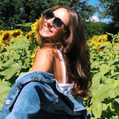 Profile Picture of Steph Casamassina (@stephcas_) on Twitter