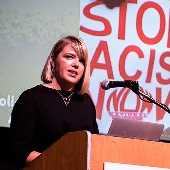 Profile Picture of Alison (@alisondcross) on Twitter