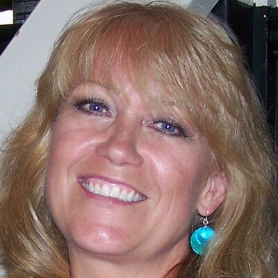 Profile Picture of Diana Manning (@My_Yard_Rocks) on Twitter
