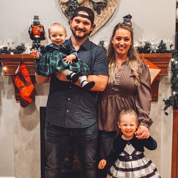 Profile Picture of Melissa Schnaible (@melhope) on Poshmark