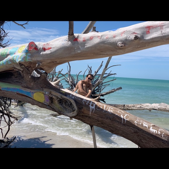 Profile Picture of Sabastian Gehlhaus (@sabastiang5) on Poshmark