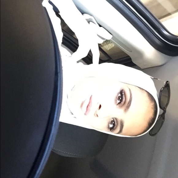 Profile Picture of Shahad Dashti (@shahadyd) on Poshmark