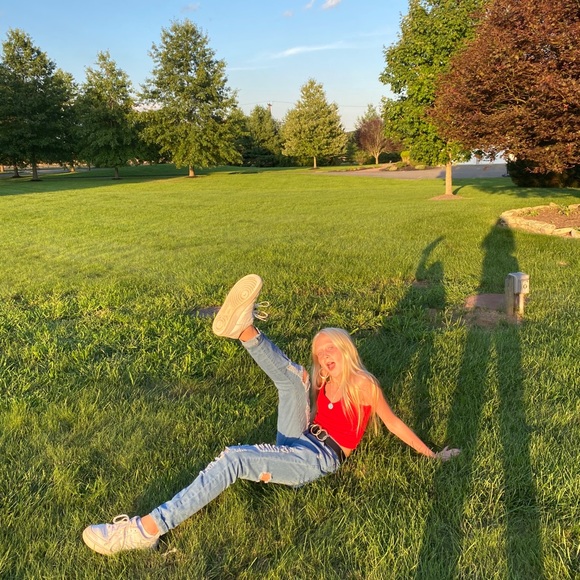 Profile Picture of Colbie Pagnotta (@colbie_pag12) on Poshmark