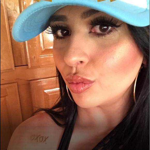 Profile Picture of Jasmine Toore (@jasminetoore) on Poshmark