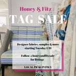 Profile Picture of Dina Holland (@honeyandfitzsale) on Instagram