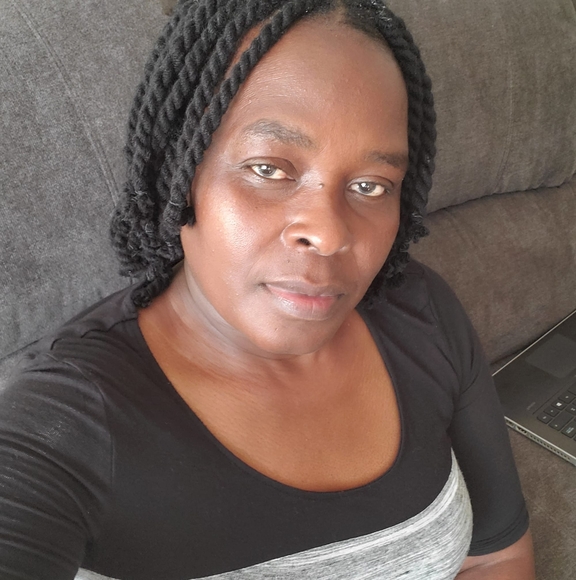 Betty Mogere - Poshmark Profile Picture of Betty Mogere (@gutobetty) on Poshmark