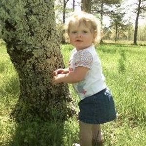 Profile Picture of Julia Mathis (@jlmathis25) on Myspace