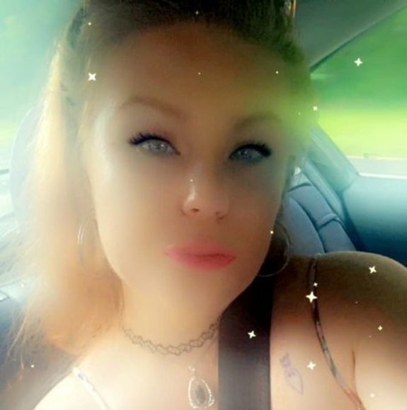 Profile Picture of Alexa Gregory (@alexagregory127) on Poshmark