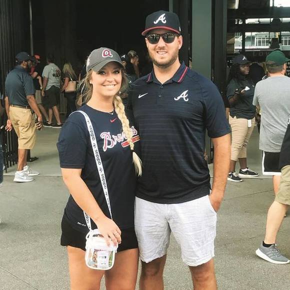 Profile Picture of Derek Bishop (@derekbishop19) on Poshmark