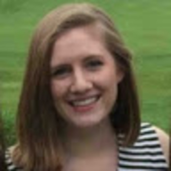 Profile Picture of Claire Van fossen (@clairevanfos) on Poshmark