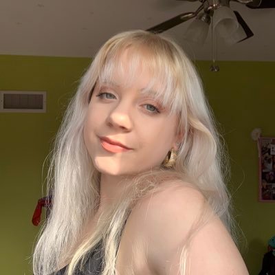 Profile Picture of Lucy Meyer (@lucymeye) on Twitter